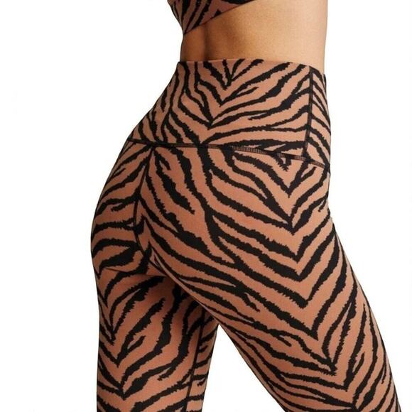 Varley Century Legging 2.0 Clay Zebra RARE - Picture 5 of 16